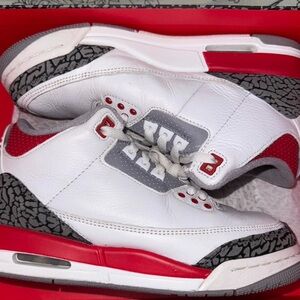 Jordan 3s Grade school sizing